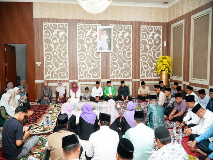 Khatam Alqur'an dan Buka Bersama, Bupati Kampar ; Ramadhan Adalah Bulan Al-Quran, Perkuat Silaturahmi, Raih Ketaqwaan Kepada Allah SWT