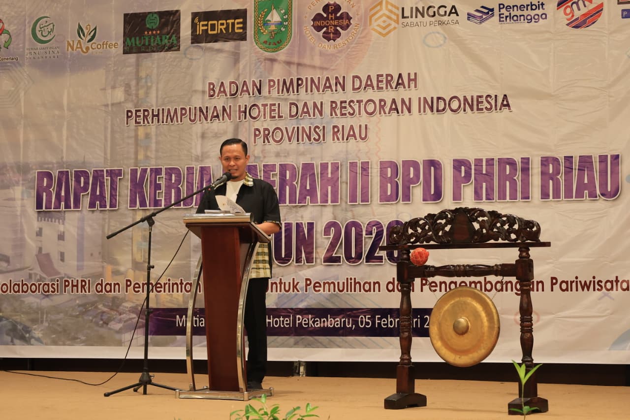 Wali Kota Pekanbaru Apresiasi Raker PHRI Riau 2026